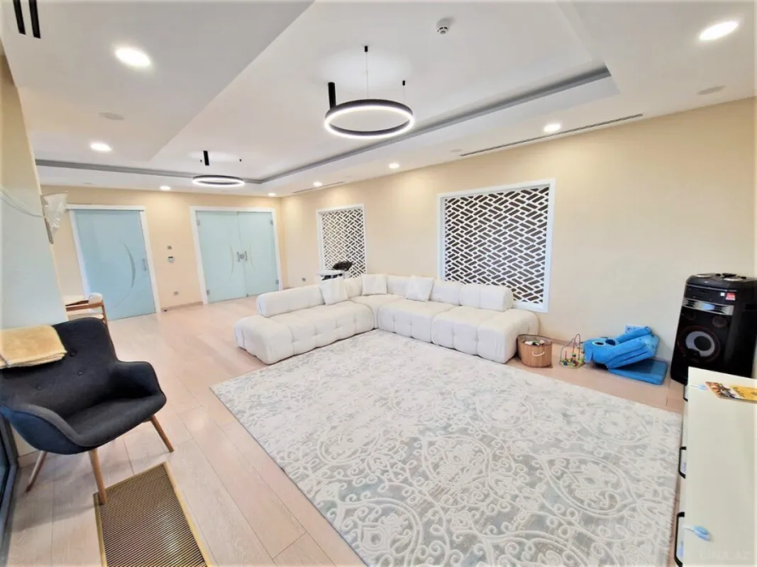 Kirayə verilir 4 otaqlı mənzil 340 m²