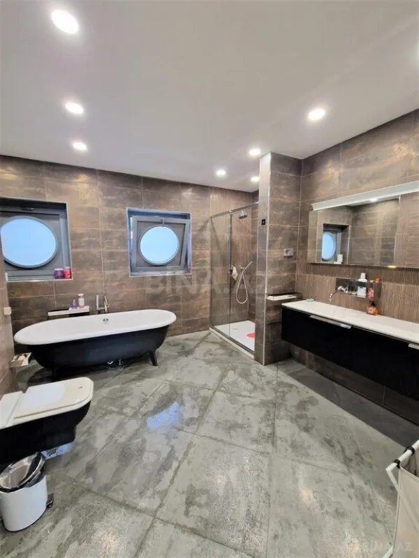 Kirayə verilir 4 otaqlı mənzil 340 m²