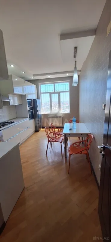 Satılır 2 otaqlı mənzil 95 m²