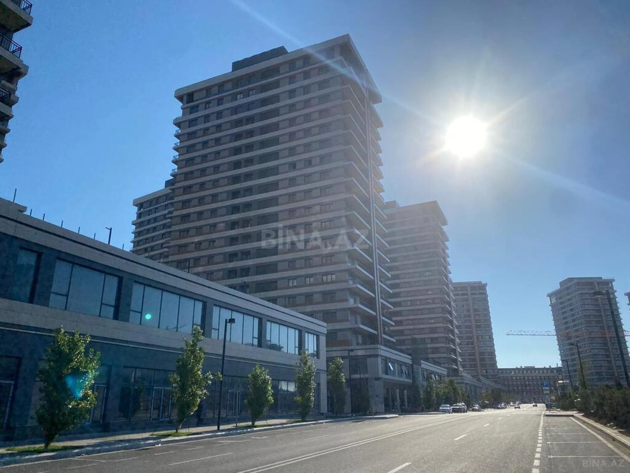 Satılır obyekt 440 m²