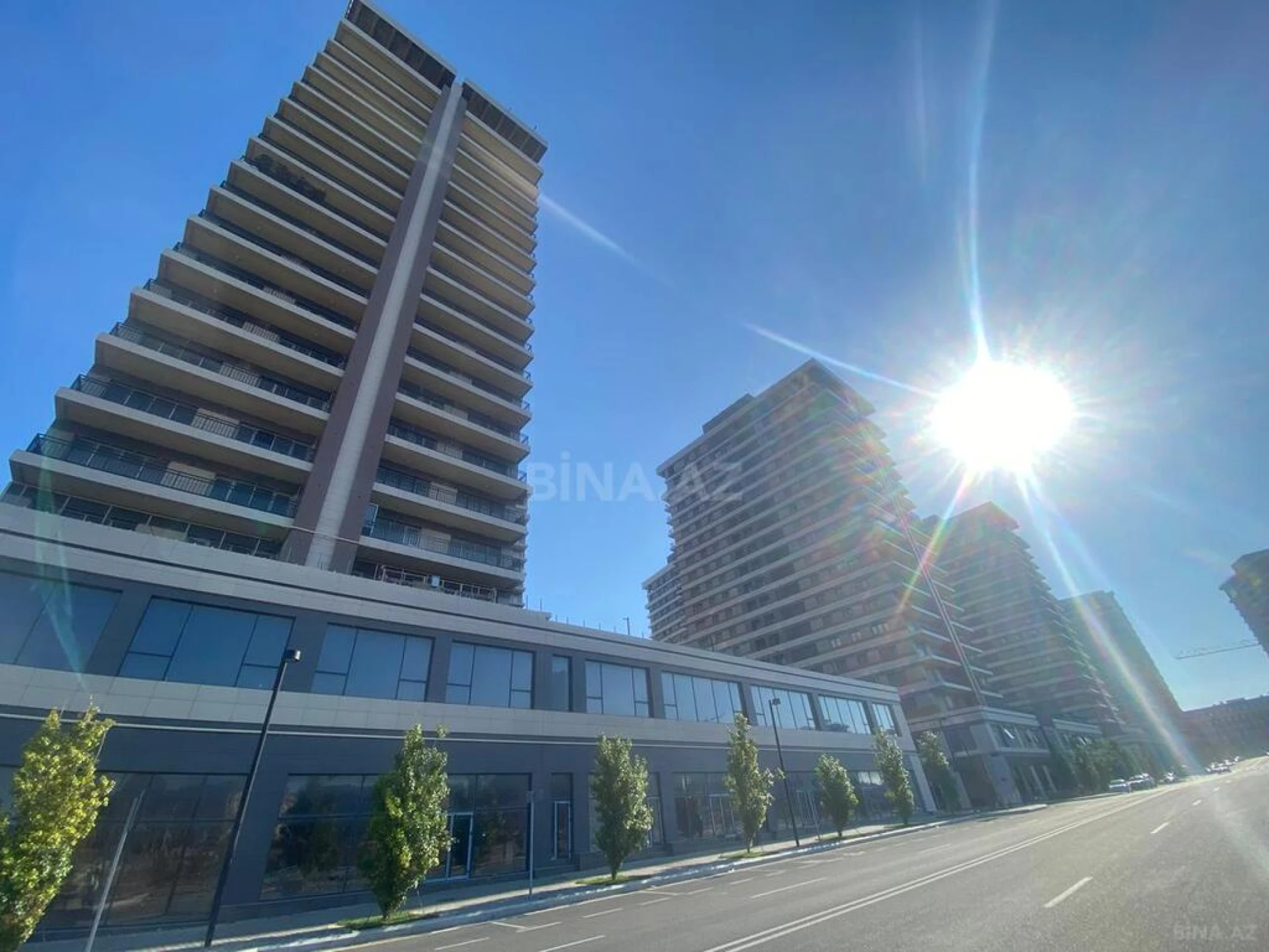 Satılır obyekt 440 m²