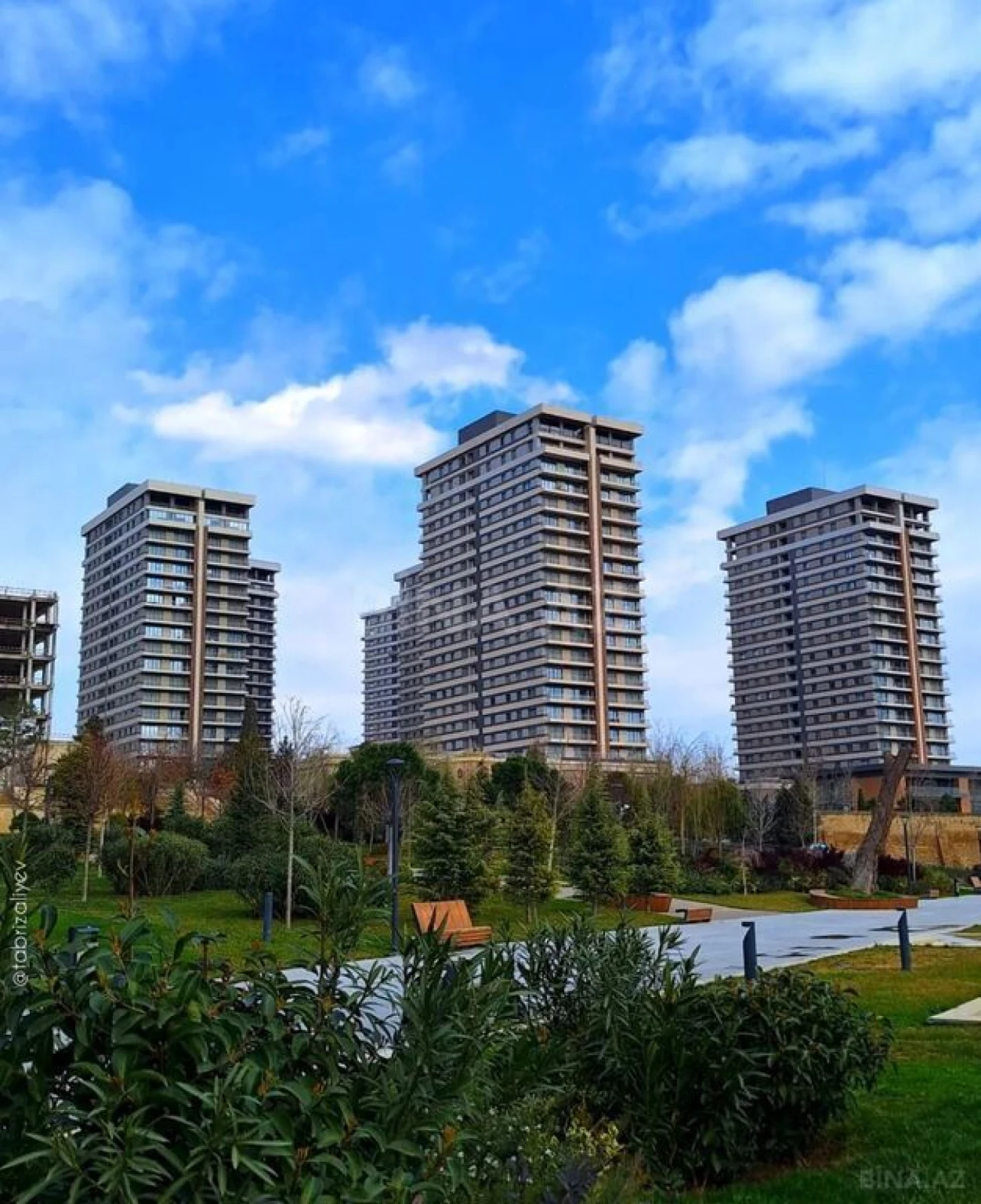 Satılır obyekt 440 m²