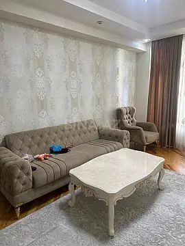 Satılır 2 otaqlı mənzil 103 m²