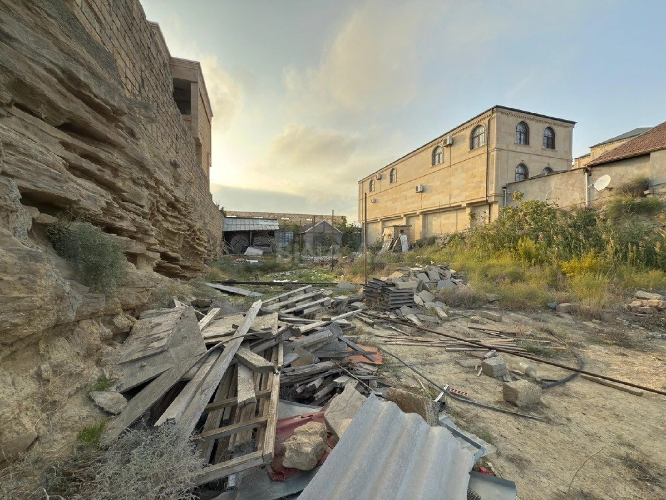 Satılır torpaq sahəsi 10 m²