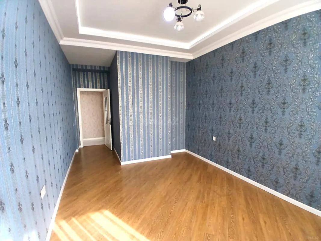 Satılır 3 otaqlı mənzil 107 m²