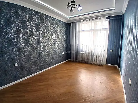 Satılır 3 otaqlı mənzil 107 m²