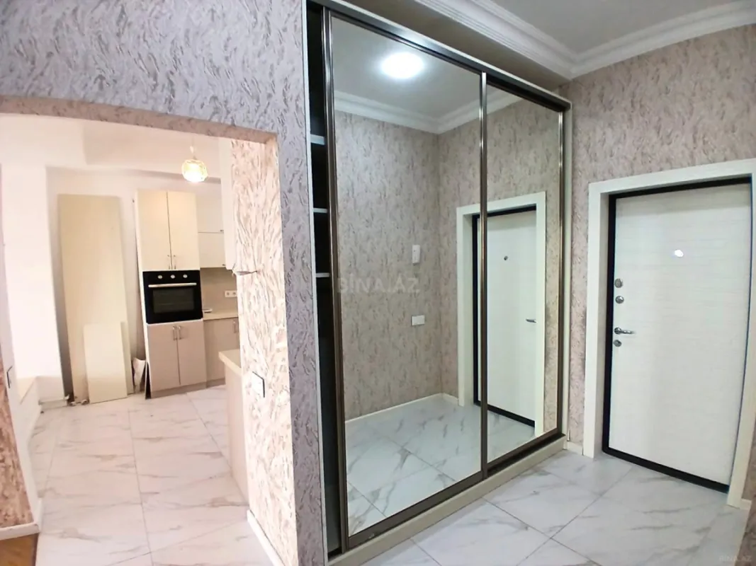 Satılır 3 otaqlı mənzil 107 m²