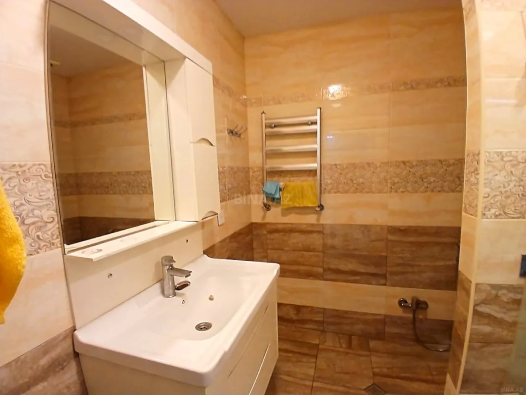 Satılır 3 otaqlı mənzil 107 m²