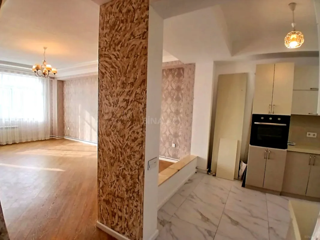 Satılır 3 otaqlı mənzil 107 m²