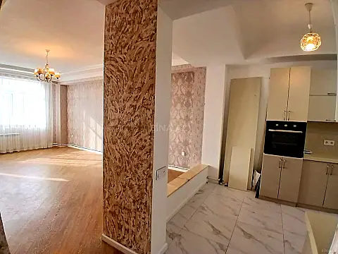 Satılır 3 otaqlı mənzil 107 m²