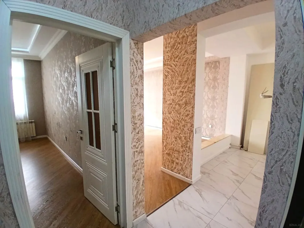 Satılır 3 otaqlı mənzil 107 m²