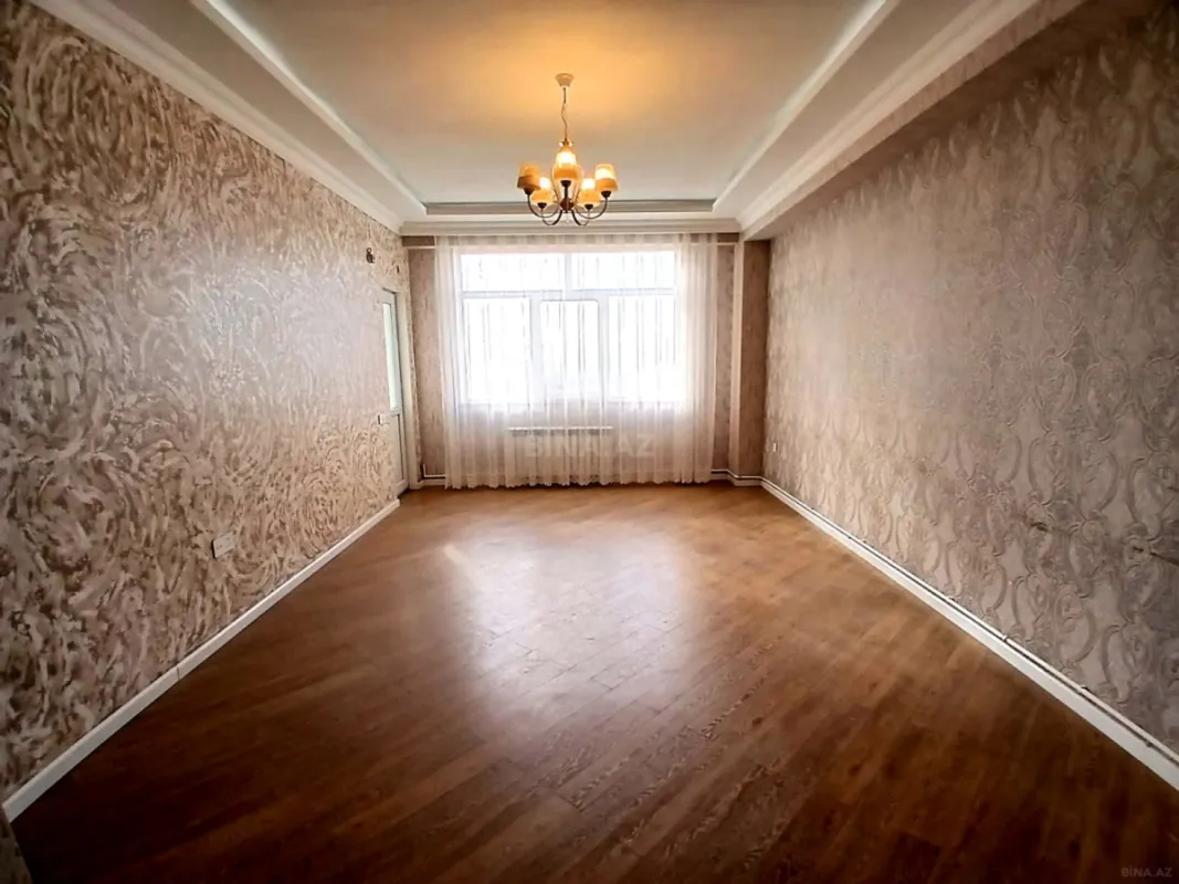 Satılır 3 otaqlı mənzil 107 m²