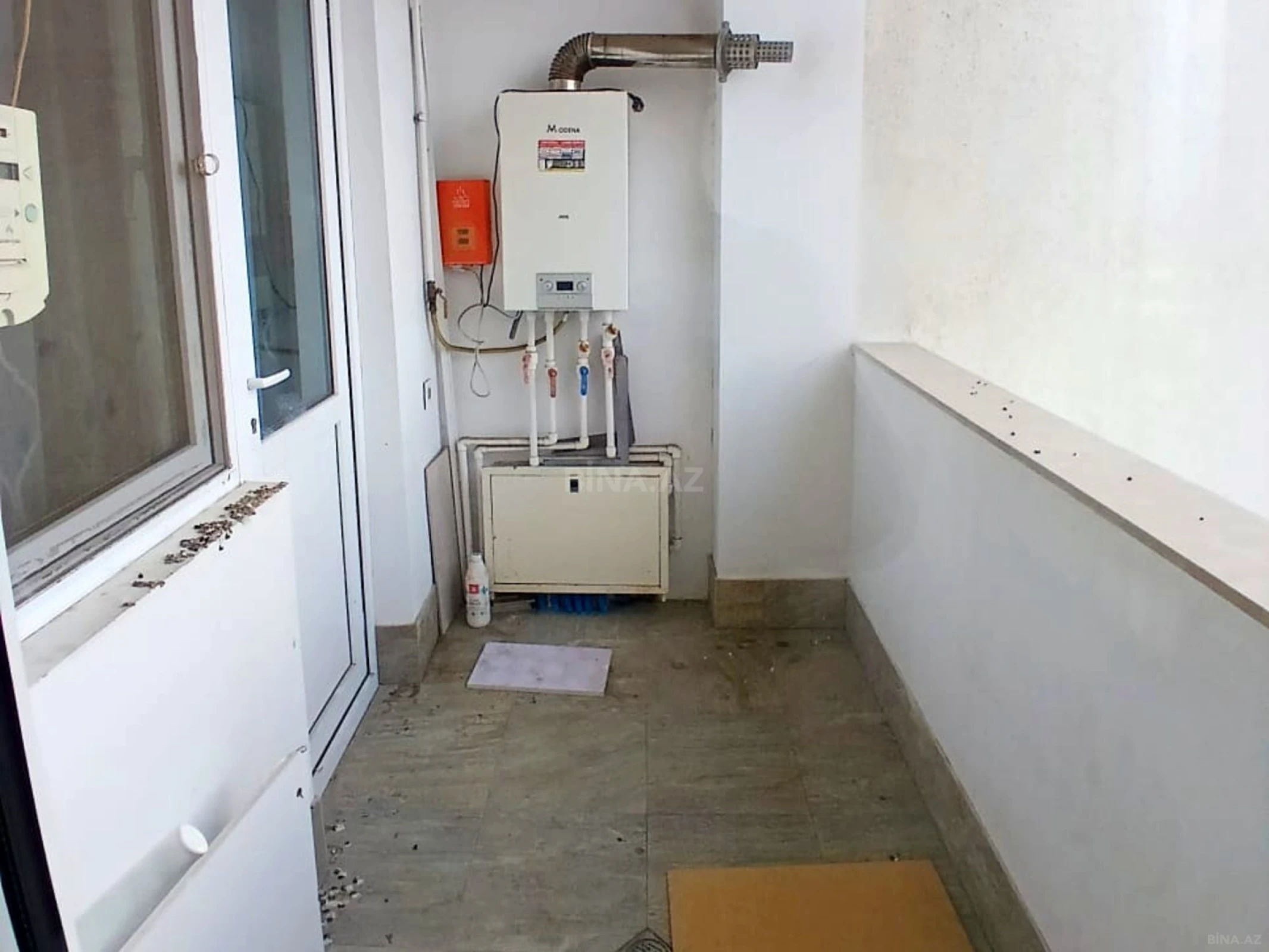 Satılır 3 otaqlı mənzil 107 m²