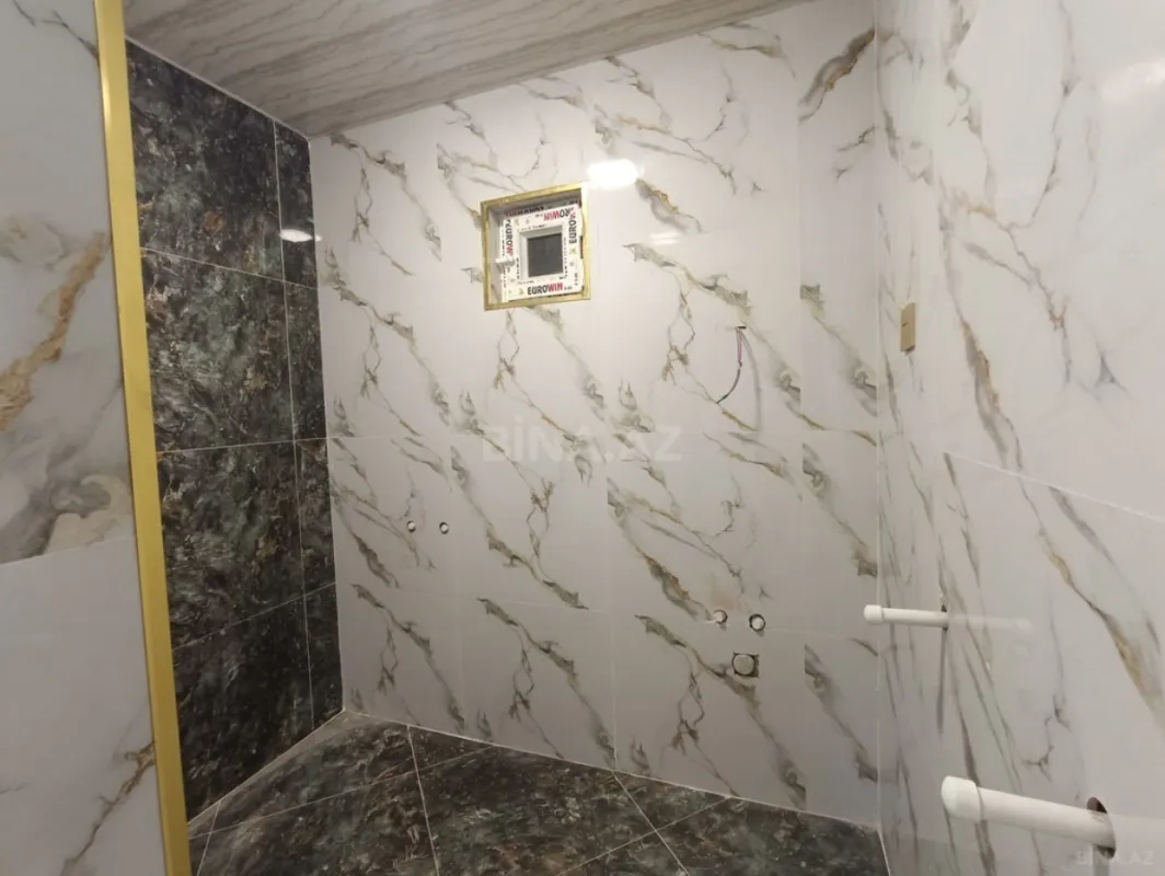 Satılır 6 otaqlı həyət evi 130 m²