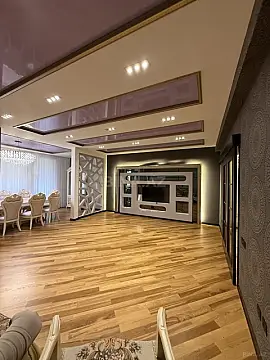 Kirayə verilir 3 otaqlı mənzil 200 m²