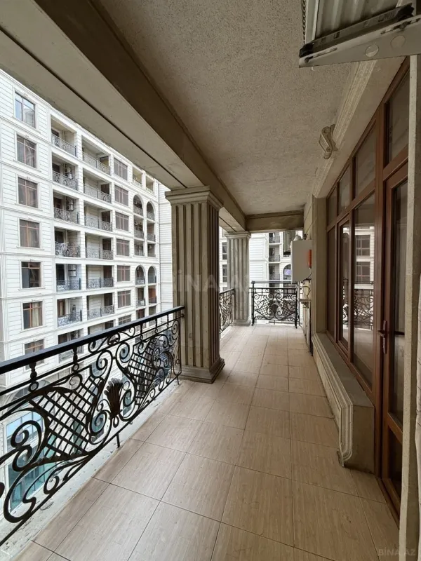 Kirayə verilir 3 otaqlı mənzil 200 m²