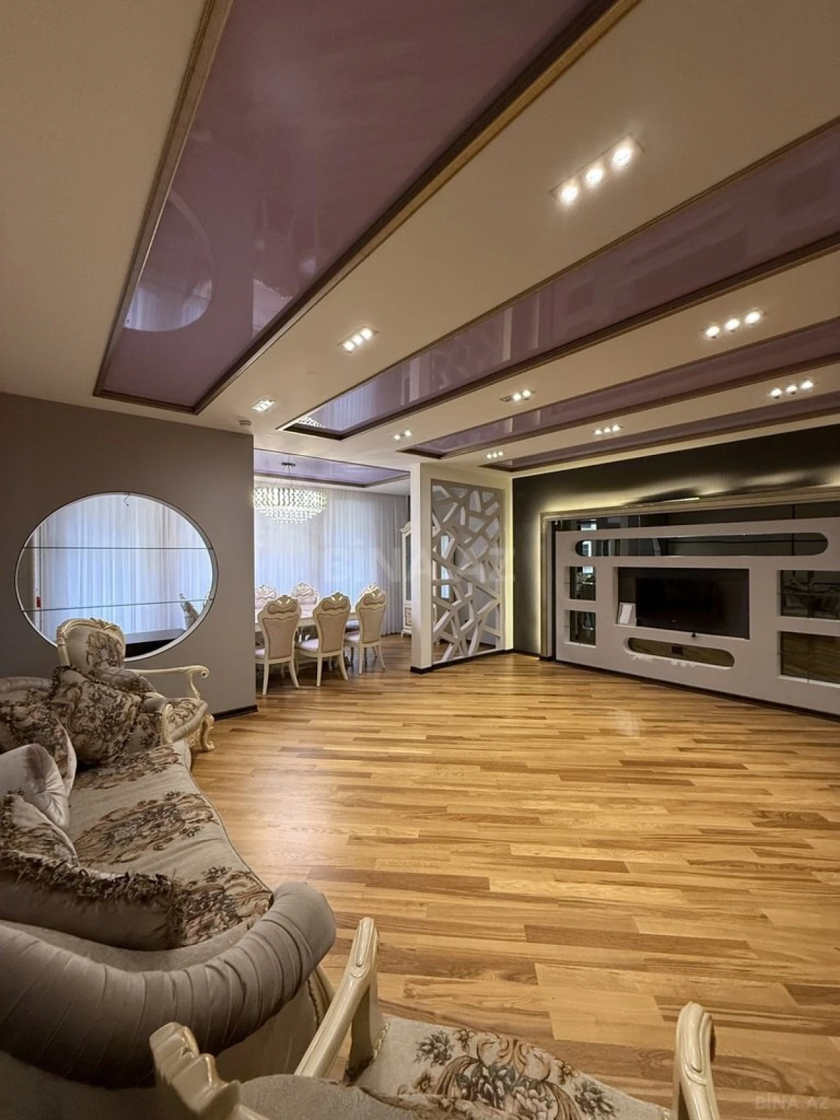 Kirayə verilir 3 otaqlı mənzil 200 m²