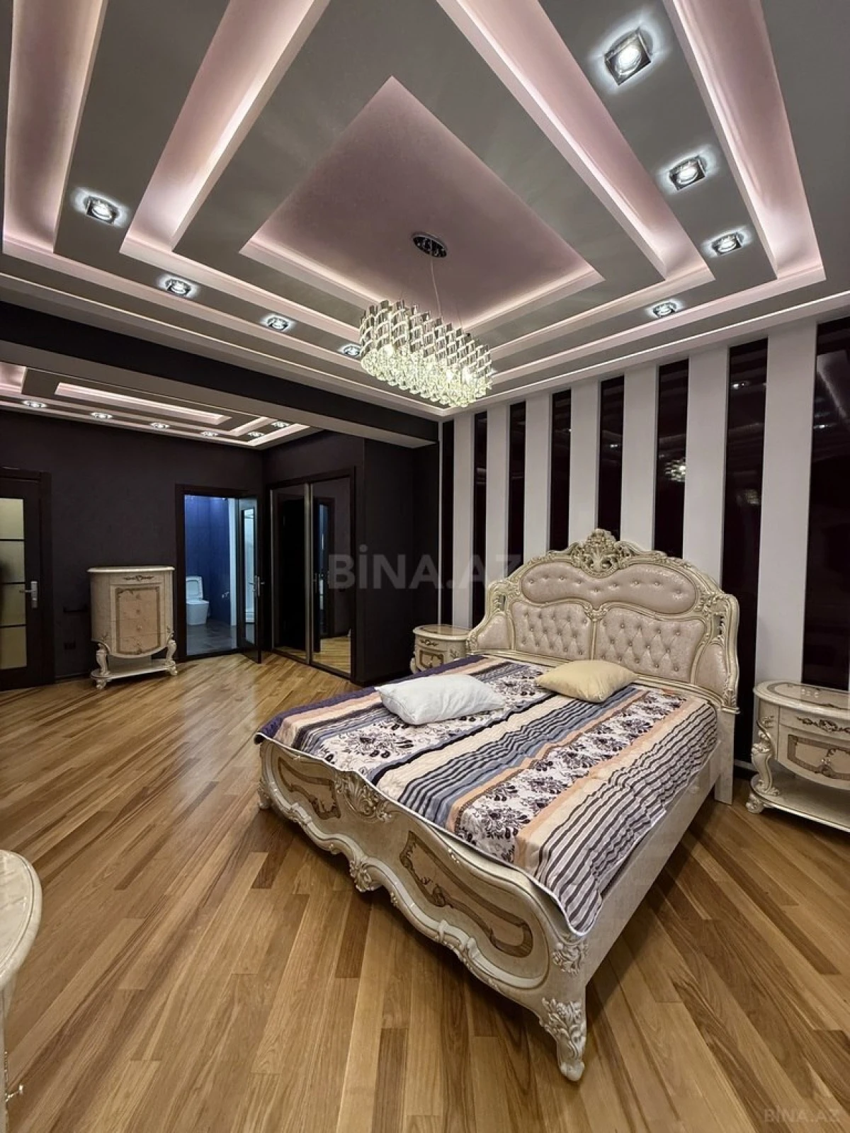 Kirayə verilir 3 otaqlı mənzil 200 m²