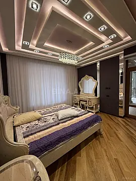 Kirayə verilir 3 otaqlı mənzil 200 m²