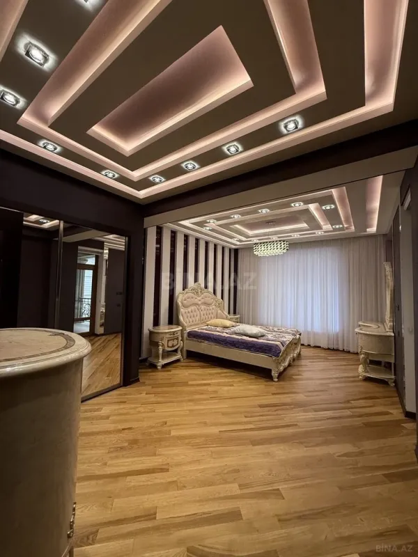 Kirayə verilir 3 otaqlı mənzil 200 m²