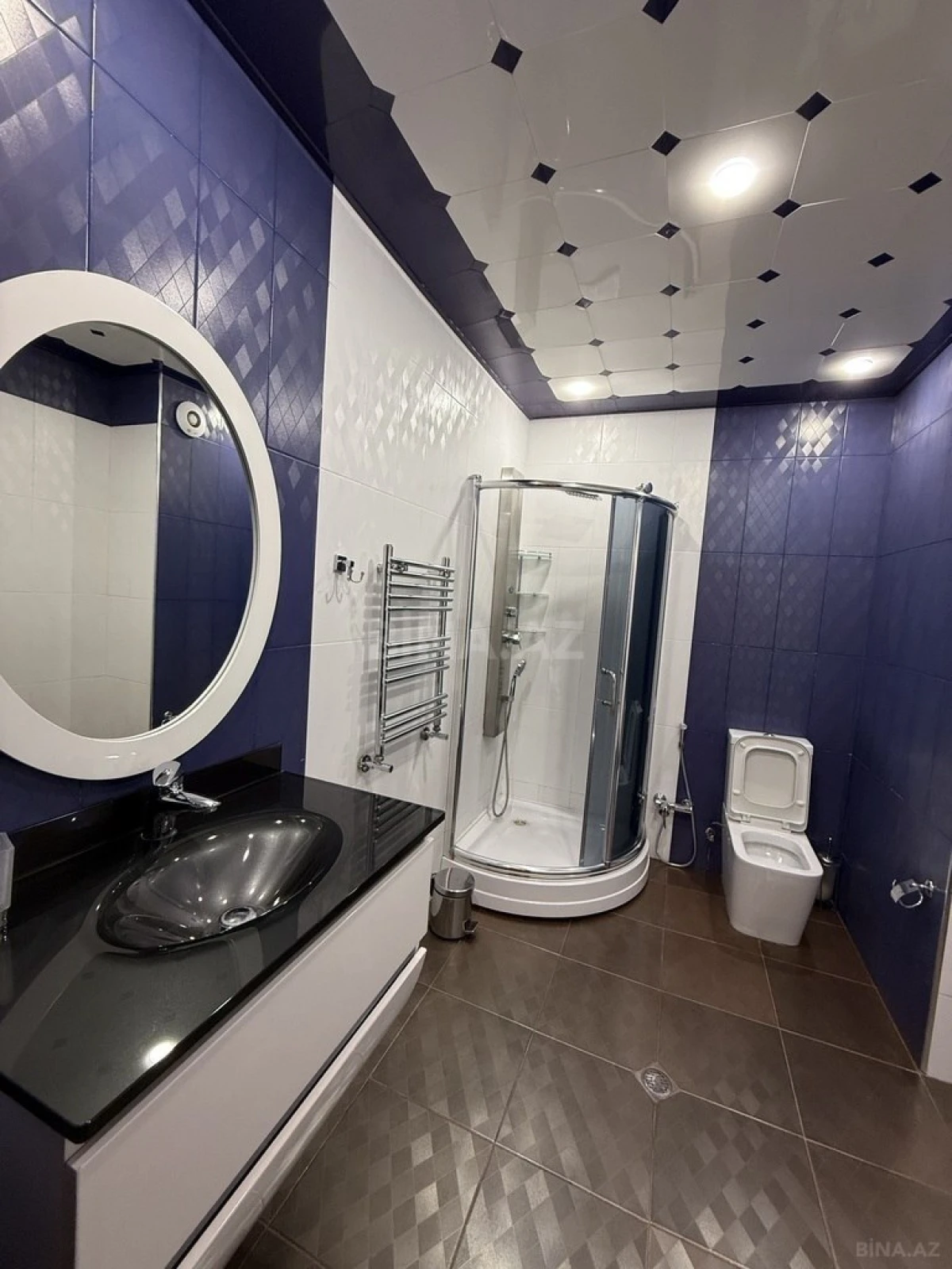 Kirayə verilir 3 otaqlı mənzil 200 m²