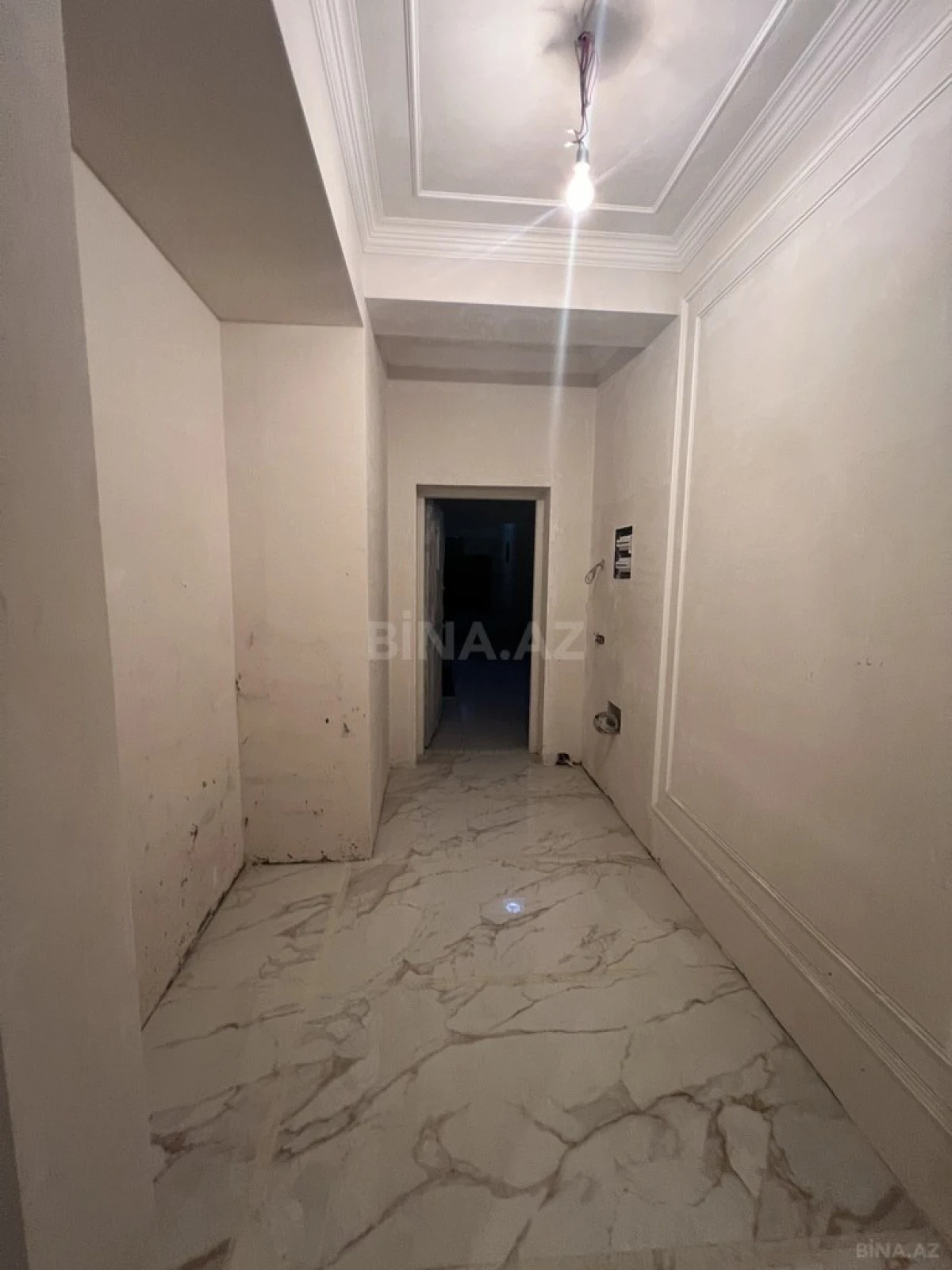 Satılır 2 otaqlı mənzil 90 m²