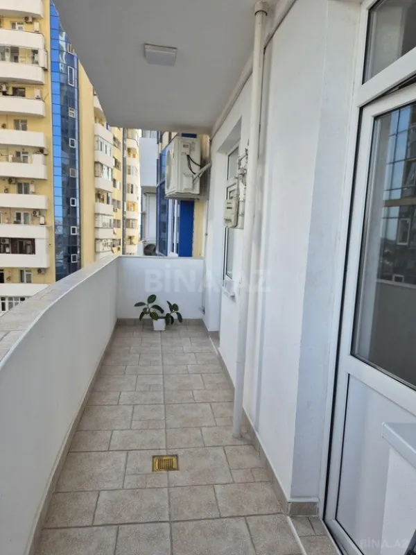 Satılır 3 otaqlı mənzil 115 m²