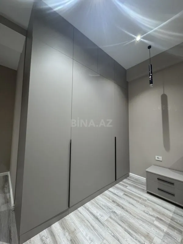 Satılır 2 otaqlı mənzil 90 m²