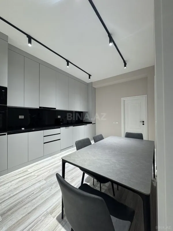 Satılır 2 otaqlı mənzil 90 m²