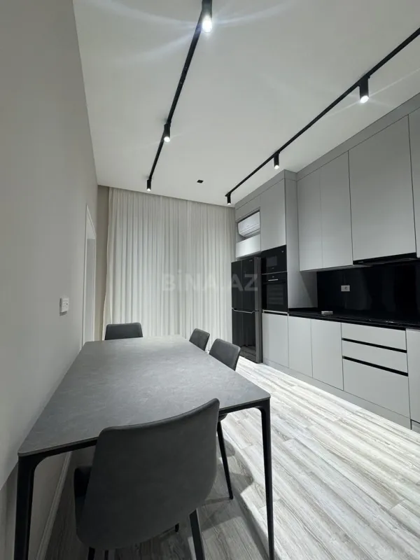Satılır 2 otaqlı mənzil 90 m²