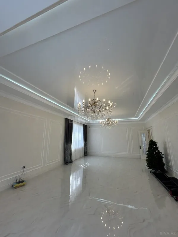 Satılır 4 otaqlı həyət evi 350 m²