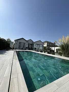 Satılır 4 otaqlı həyət evi 350 m²