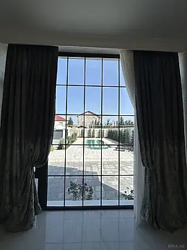 Satılır 4 otaqlı həyət evi 350 m²