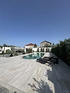 Satılır 4 otaqlı həyət evi 350 m²