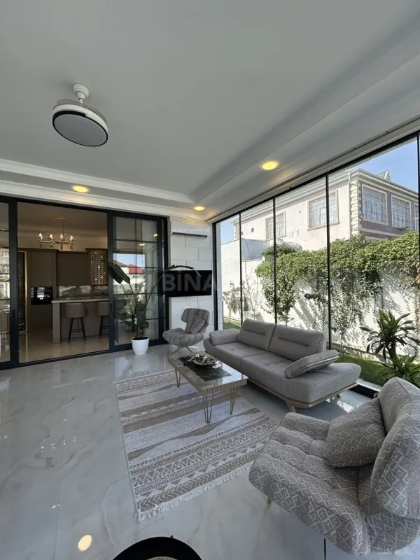 Satılır 4 otaqlı həyət evi 350 m²
