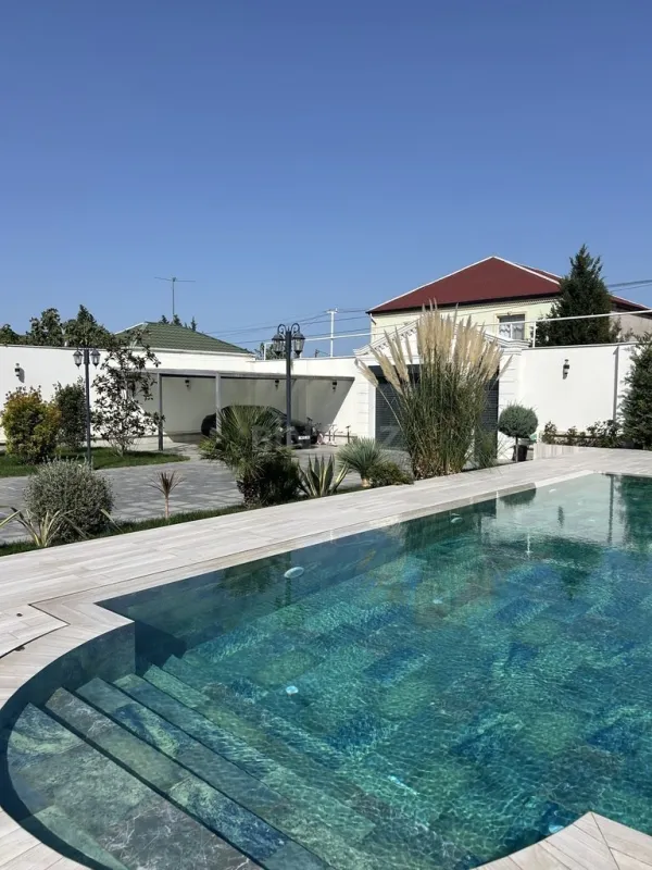 Satılır 4 otaqlı həyət evi 350 m²