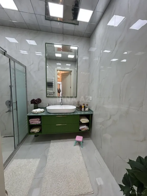 Satılır 4 otaqlı həyət evi 350 m²