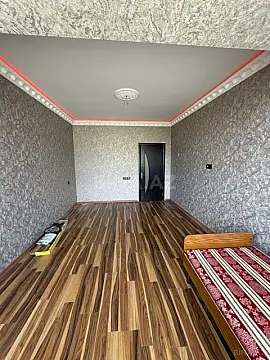 Satılır 2 otaqlı mənzil 76 m²