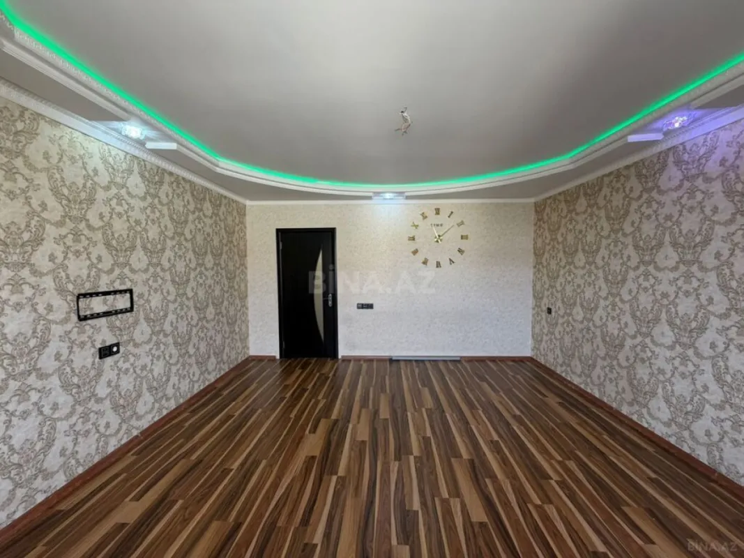 Satılır 2 otaqlı mənzil 76 m²
