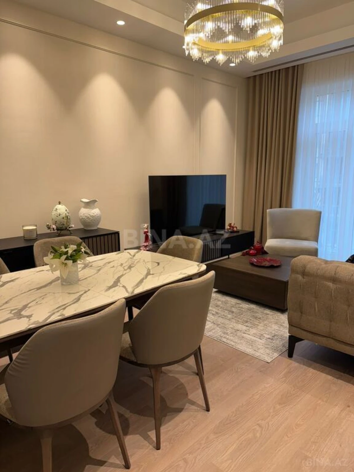 Kirayə verilir 3 otaqlı mənzil 105 m²
