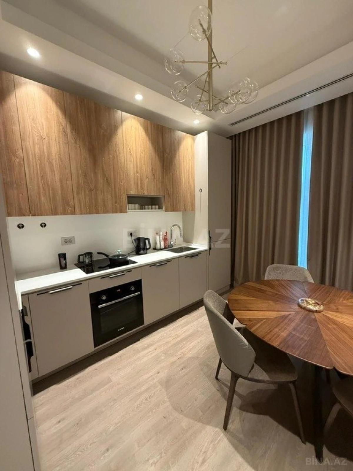 Kirayə verilir 3 otaqlı mənzil 105 m²