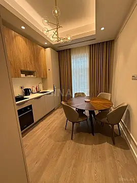 Kirayə verilir 3 otaqlı mənzil 105 m²