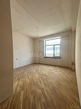 Satılır 3 otaqlı mənzil 130 m²