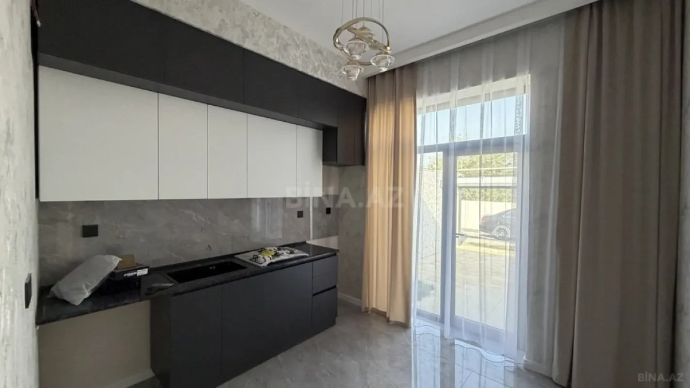 Satılır 4 otaqlı həyət evi 150 m²