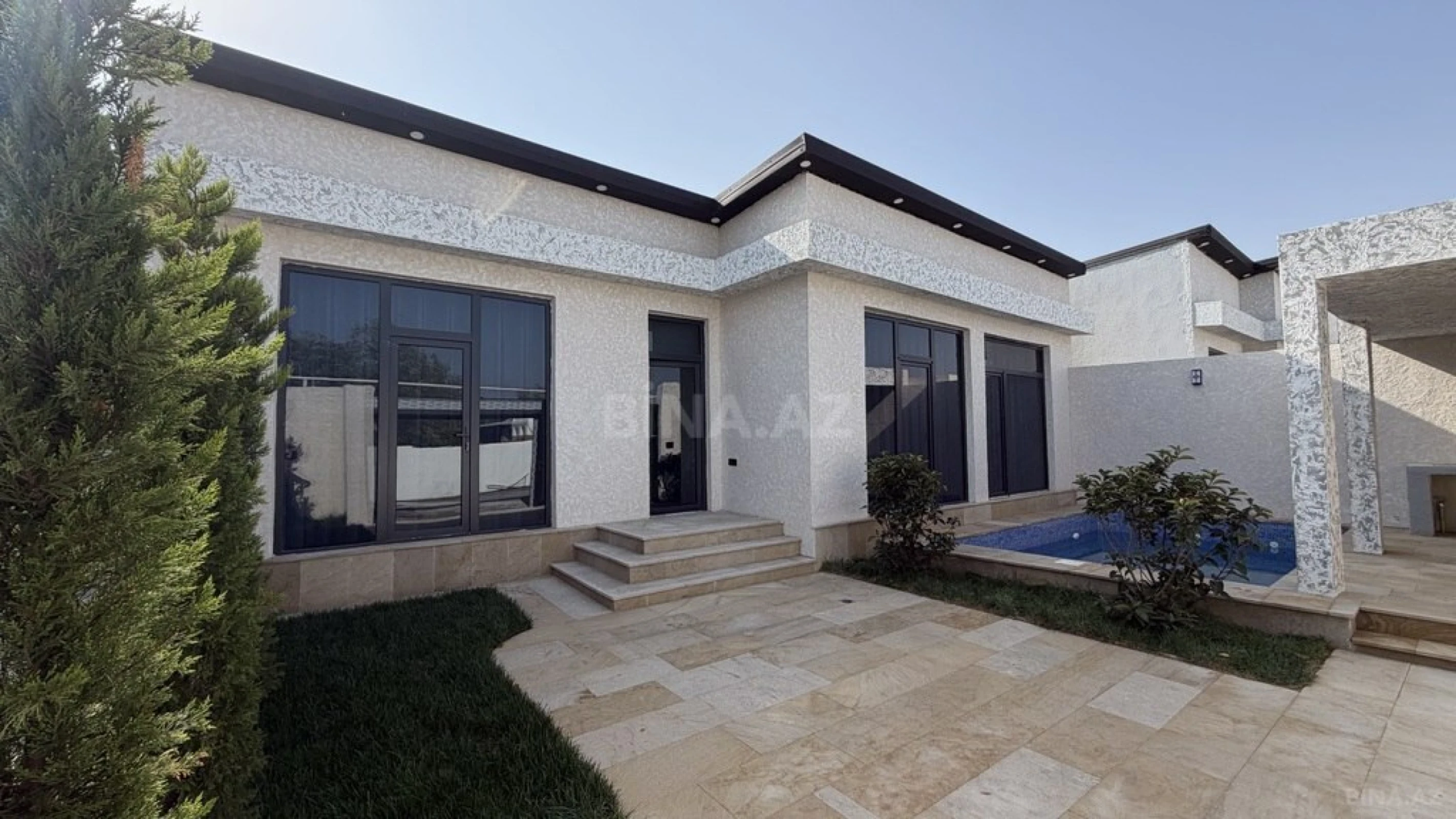 Satılır 4 otaqlı həyət evi 150 m²