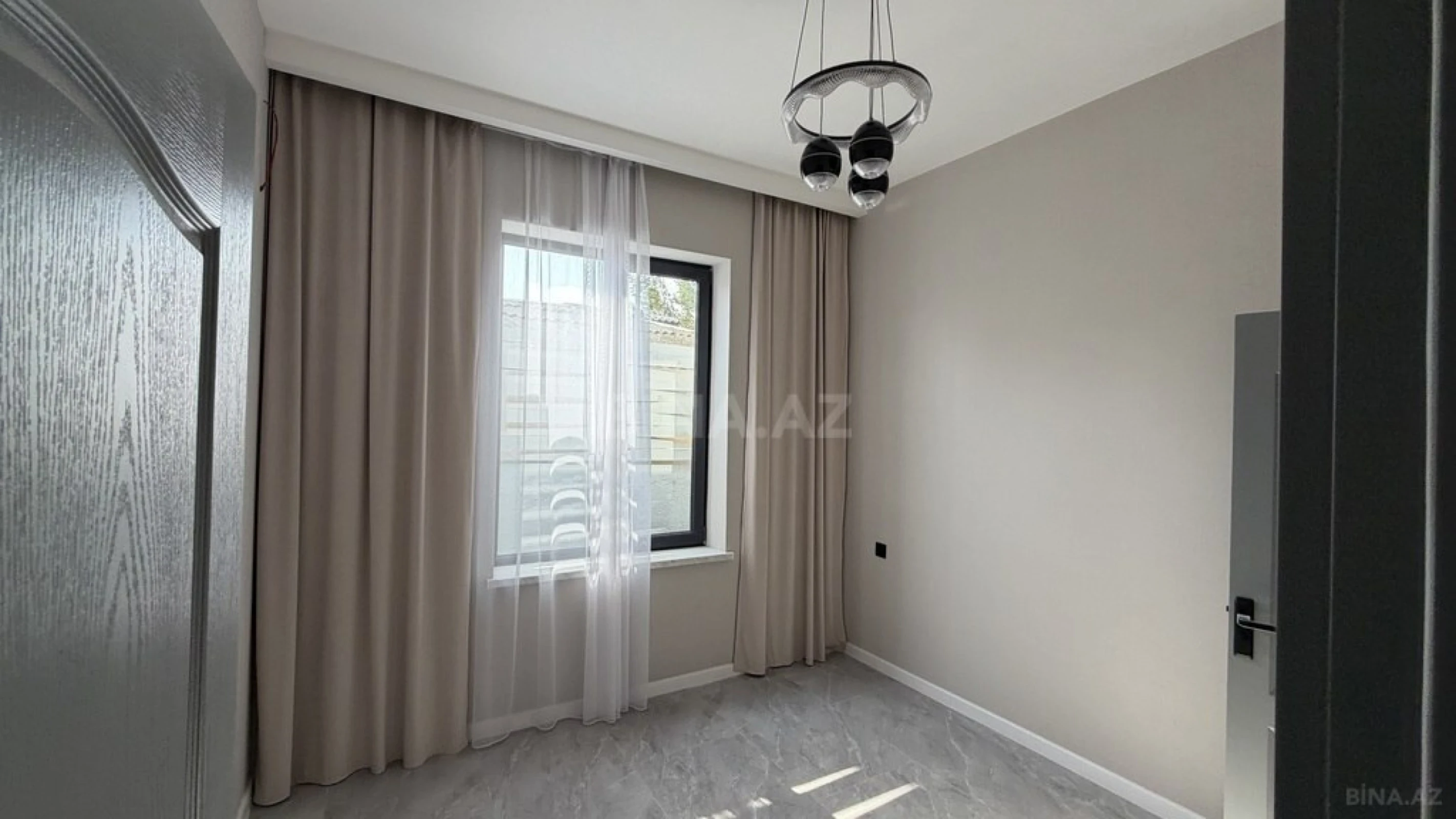Satılır 4 otaqlı həyət evi 150 m²