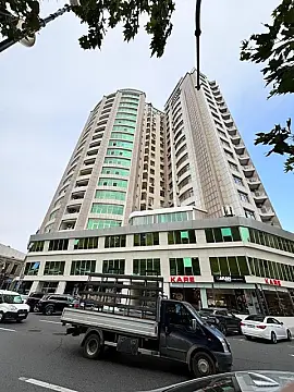 Satılır 4 otaqlı mənzil 228 m² — Bakı, Sahil qəs. 4 otaq 228.00 m²