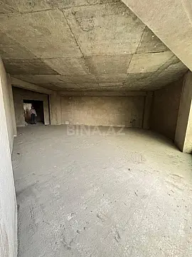 Satılır 4 otaqlı mənzil 228 m²