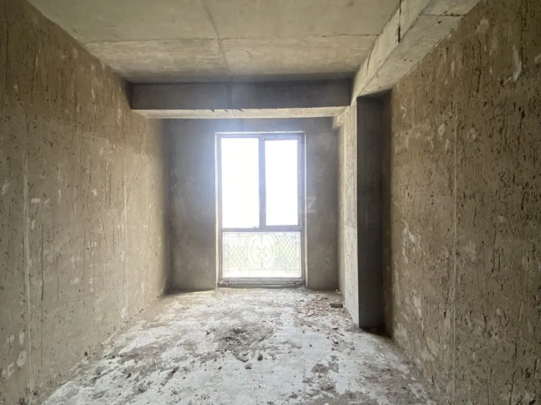 Satılır 3 otaqlı mənzil 105 m²