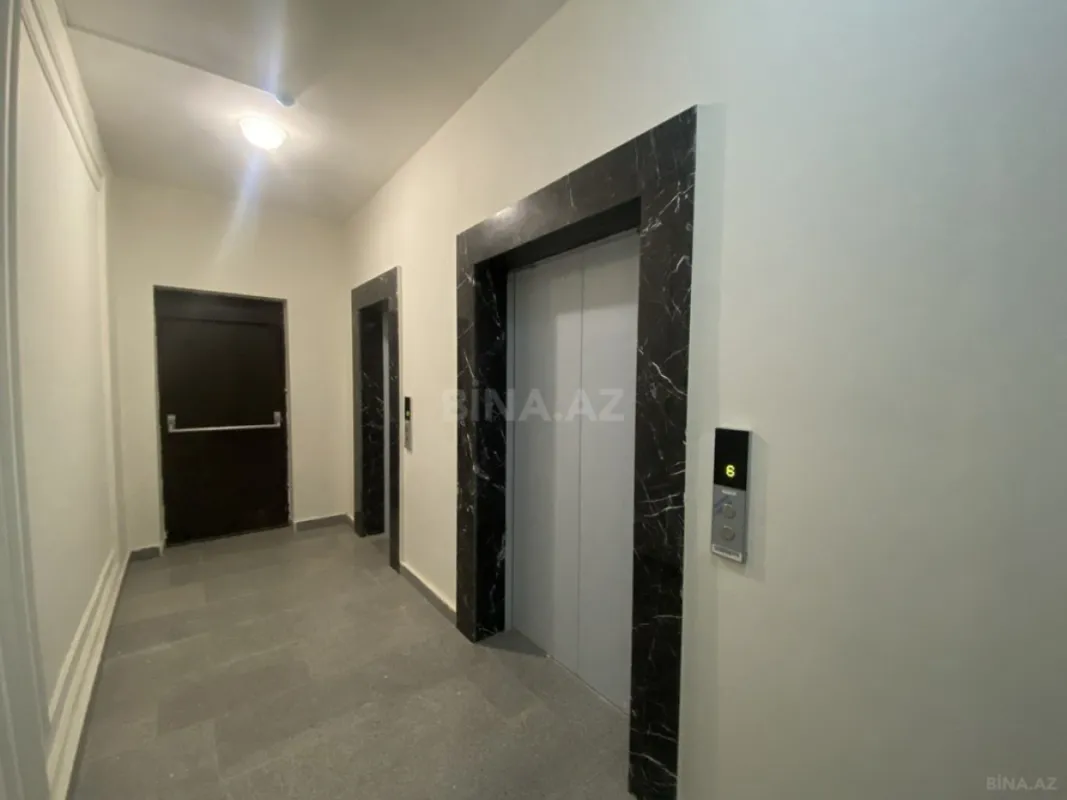 Satılır 3 otaqlı mənzil 105 m²